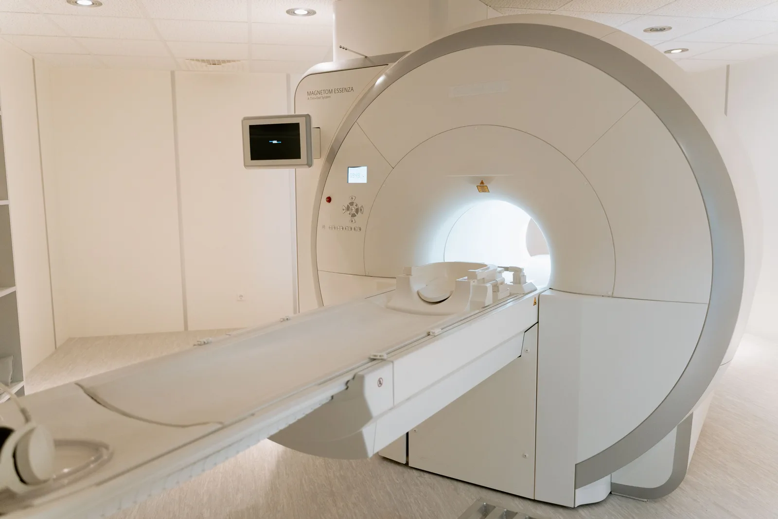 CT scanner used for a coronary artery calcium scan